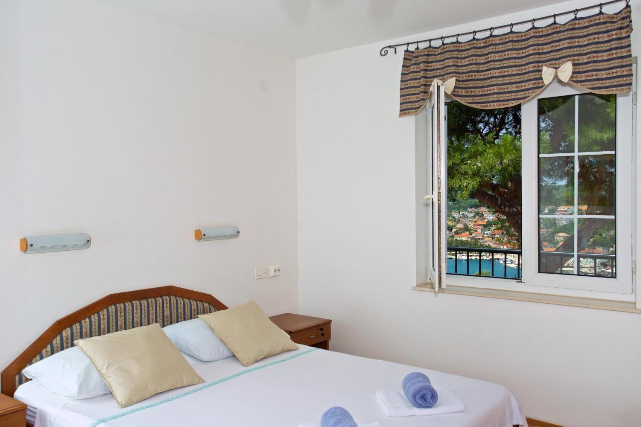 Apartments Kalina イェルサ エクステリア 写真